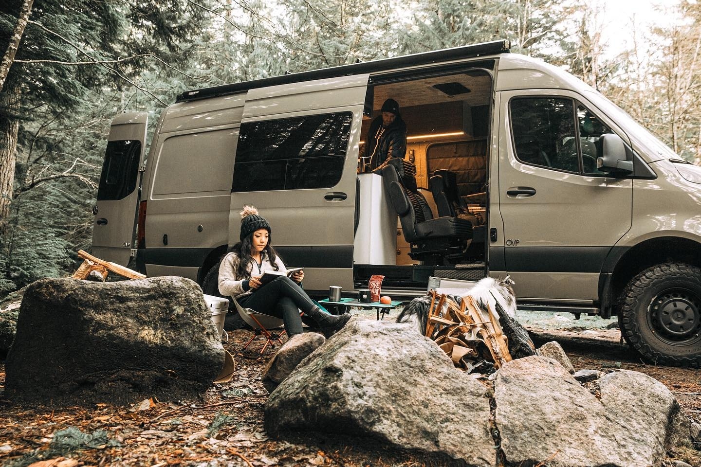 Route Line Launches in Seattle 🚐 @routelineco, a brand new transportation concept from Seattle’s own Johannes Ariens of LOGE Camps, offers Northwest travel enthusiasts a seamless, cost-friendly option to rent a luxury off-road trailer and camper vans to get that #vanlife on a budget. Read more at FabulousWashington.com.