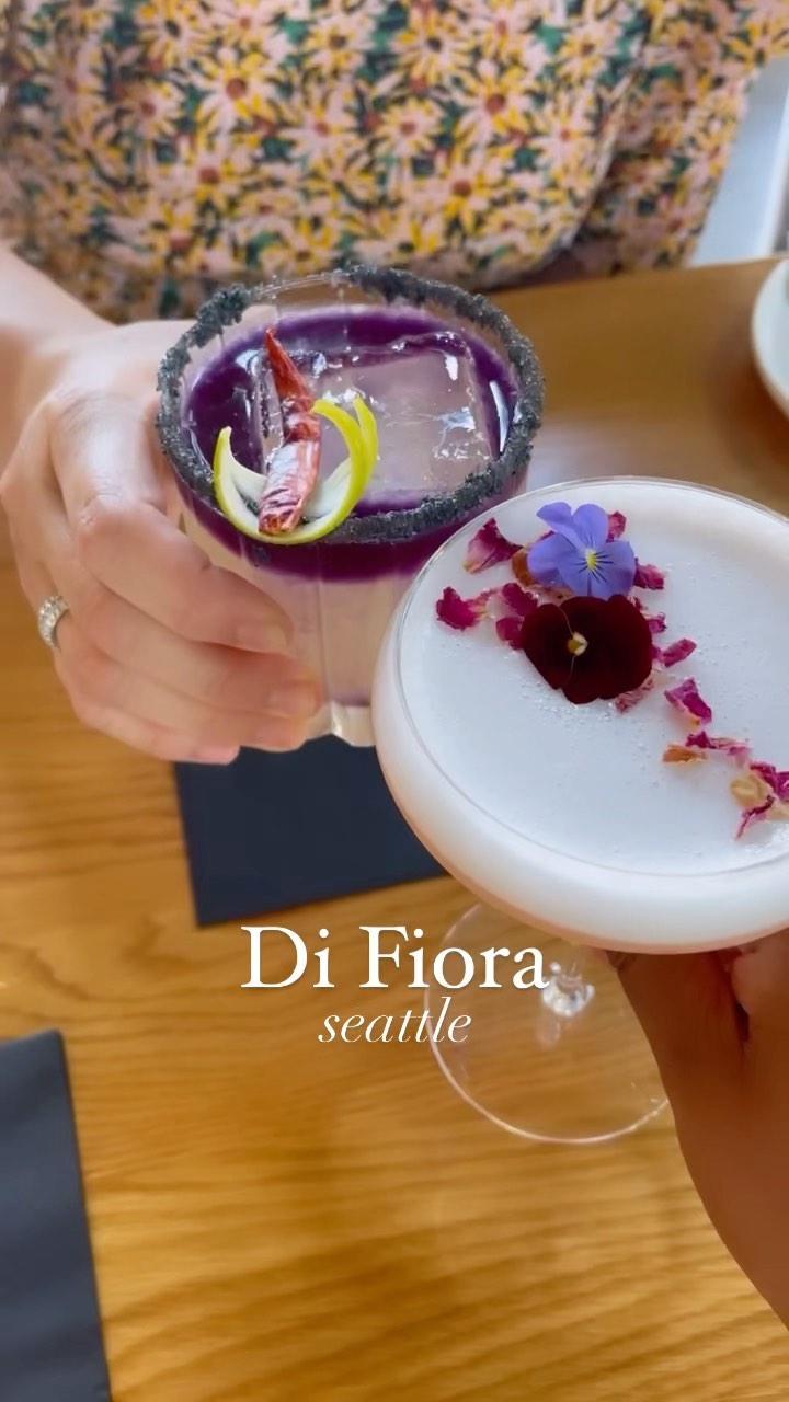 @di_fiora_seattle serves Asian cuisine with a twist in a very instagrammable atmosphere 🤩