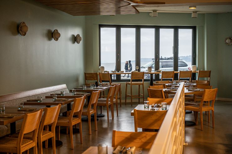 Driftwood-seattle-restaurant-interior