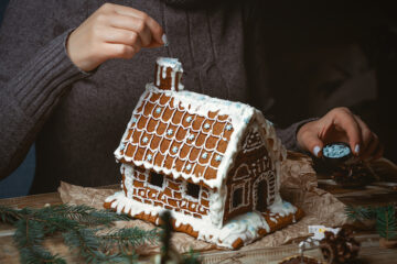 Gingerbread House Decorating and Wine Night